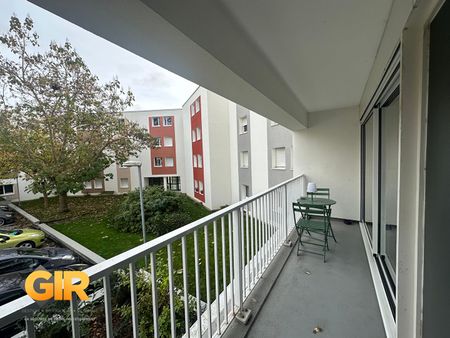 Location Appartement 1 pièce 77m² RENNES 35000 - Photo 4