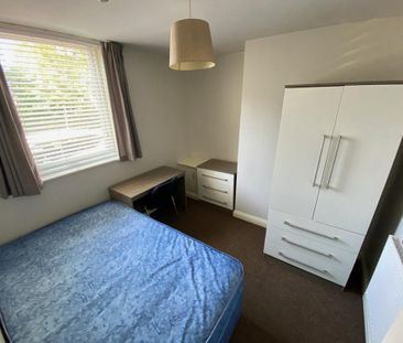 6 bedroom house to rent - Photo 3