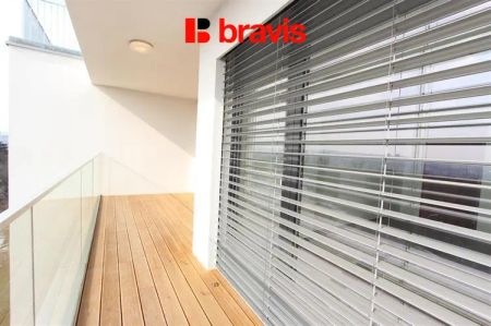 Pronájem nového bytu 2+kk, Brno - Královo Pole, ulice Zaječí Hora, výtah, lodžie, šatna - Photo 3