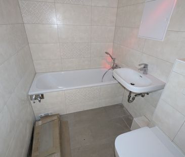 Moderne halboffene Küche! - Foto 1