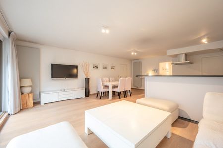 Mooi gemeubeld appartement op een rustige ligging, op wandelafstand van de Lippenslaan - Photo 2