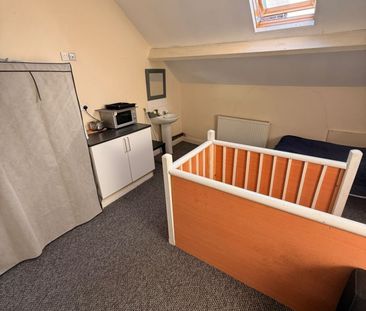 1 bed House Share - To Let - Photo 3