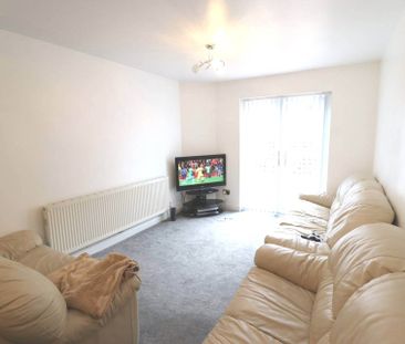 Chairborough Road, High Wycombe - Photo 1