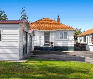 Tauranga 3 bedroom home in the city near Hospital - Photo 1