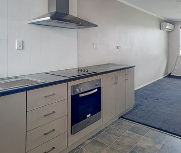 2/13 Bowen Street, Upper Riccarton - Photo 3