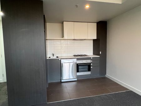 429B/1-19 Colombo Street, MITCHAM - Photo 2