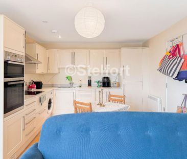 2 bedroom flat to rent - Photo 6