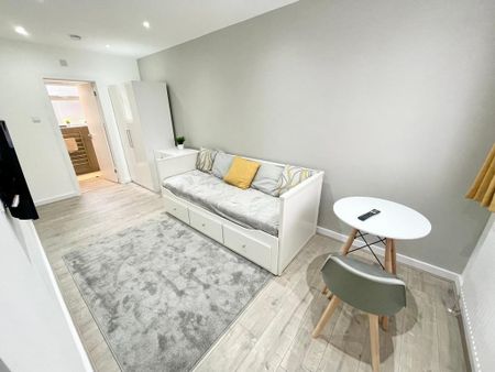 1 bedroom house of multiple occupation to rent - Photo 3