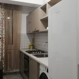 Apartament cu 2 camere zona Intre Lacuri - Photo 2