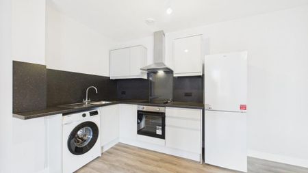 2 bedroom apartment to rent - Photo 4