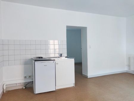 A LOUER - APPARTEMENT T1 - ROANNE HYPER CENTRE - Photo 5