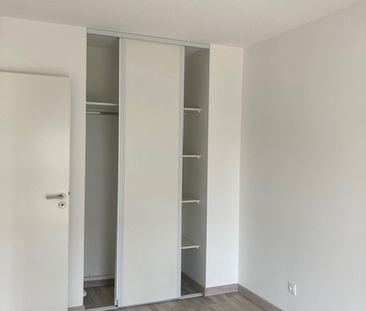 Location Appartement 2 pièces 43m² - Photo 4