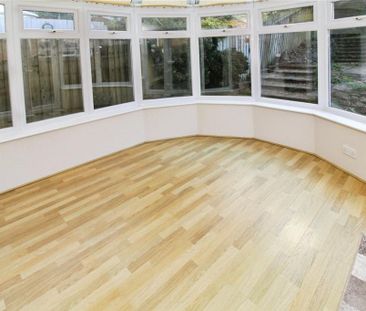 2 bedroom end of terrace house to rent - Photo 2