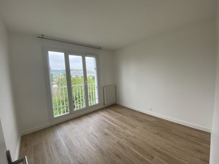 Location Appartement 4 pièces 74m² VILLEBON SUR YVETTE 91140 - Photo 4