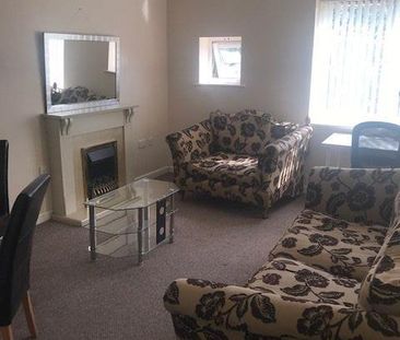 2 bedroom apartment to rent - Photo 2