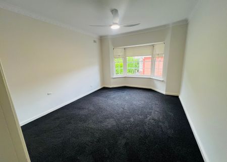 Stunning Leabrook! - Photo 4