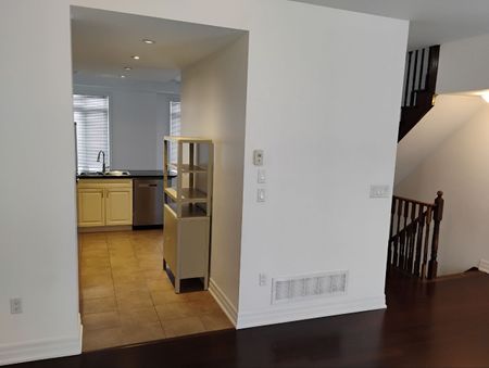 For Lease - 51 Beverley Glen Boulevard Unit# 42, Vaughan, Ontario - Photo 5