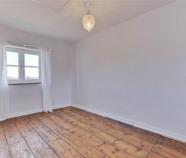 2 bedroom detached house to rent - Photo 2