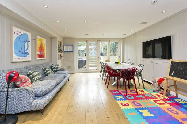 St Lawrence Terrace, W10 - Photo 1