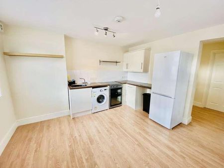 Cora Street, Barry, CF63 - Photo 2