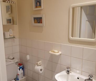 4 Bed Terraced House, Spearpoint Gardens, IG2 - Photo 6