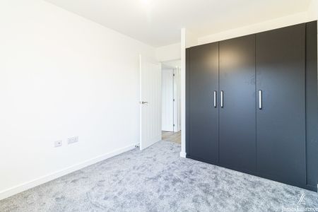 Joseph Crescent, Solihull, B90 - Photo 5