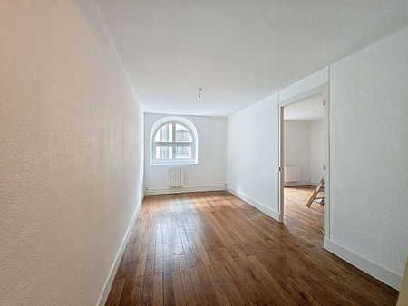 Location appartement 4 pièces 100.81 m² à Bourg-en-Bresse (01000) - Photo 3