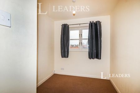 3 bedroom detached house to rent - Photo 5