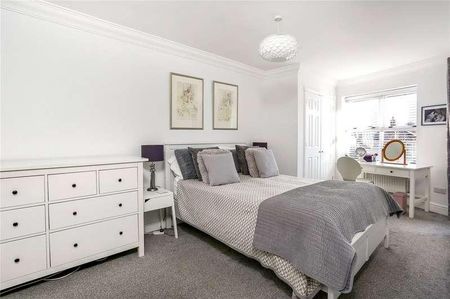 Marston Gate, Winchester, Hampshire, SO23 - Photo 4