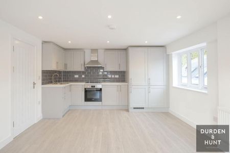 High Street, Ongar, Essex - Photo 5