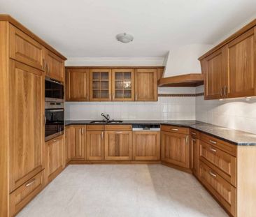 Beautiful semi-detached house with garden - Photo 4