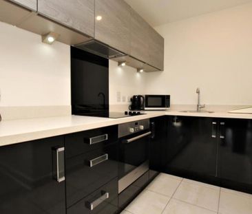 Ocean presents this furnished studio apartment within Invicta, Mill... - Photo 4