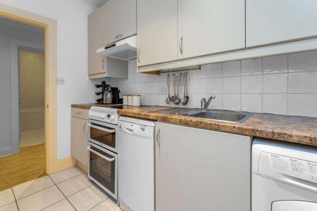 1 bedroom flat to rent - Photo 3