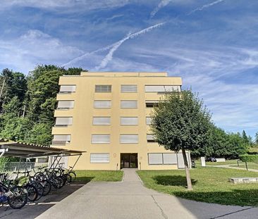 Spacieux et beau 2,5 pièces de construction récente /Schöne 2,5-Zi.... - Photo 1