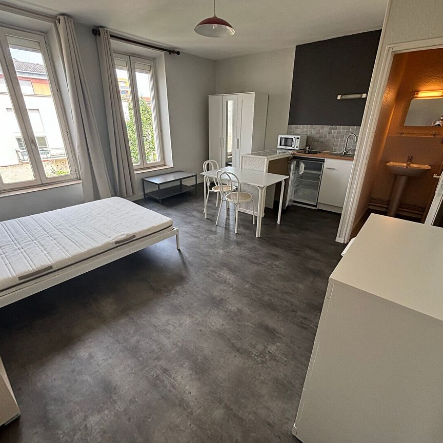 Charmant studio meublé à louer dans le quartier Saint-Thomas à Reims - Photo 2