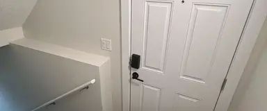 Spacious 1 Bed | 1 Bath Basement Suite in NW Calgary – Private Entrance | 476 Tekarra Drive Northwest, Calgary - Photo 1