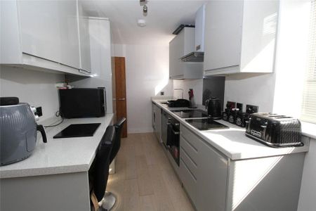 1 bedroom apartment to rent - Photo 4