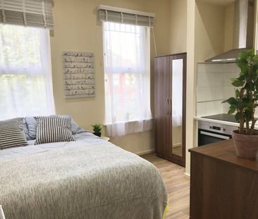 Studio Flat, Willesden Green, NW2 - Photo 1