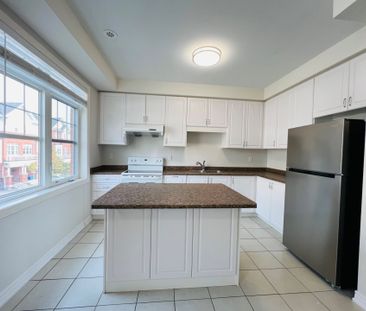 For Lease - 83 Roy Grove Way, Markham, Ontario - Photo 6