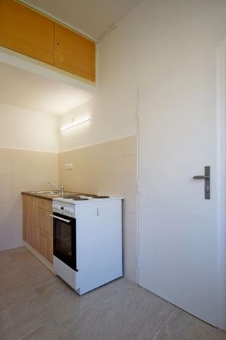 Pronájem bytu 3+1 72 m2 - Фото 3