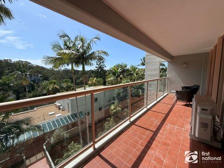 Fully furnished one bedroom apartment in resort setting - Utilities included - Photo 4