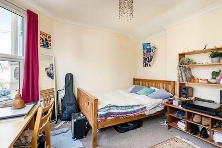 St. Matthews Road, Bristol - Photo 2