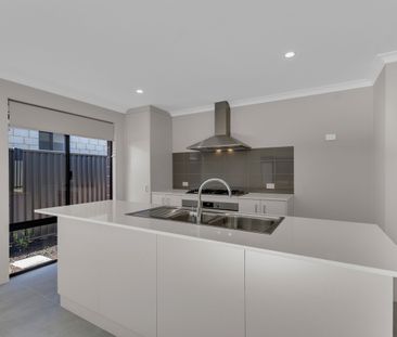 Three Bedroom Home Available in Baldivis - Photo 3