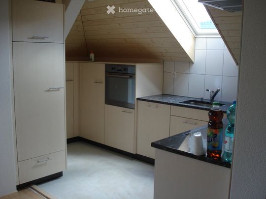 3.5-Zimmer-Dachwohnung mit Terrasse im 1.Stock - Photo 1