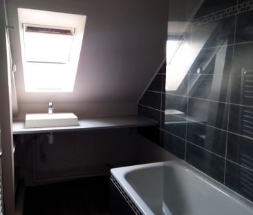 Location Appartement 2 pièces 47m² MAYENNE 53100 - Photo 4