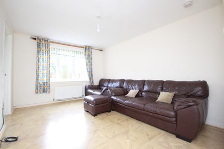 Inverlochy Crescent, Glasgow, G33 - Photo 3
