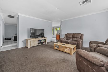 11 Brightwaters Close - Photo 5