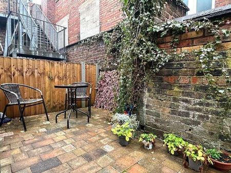 Derby Street, Leek, ST13 - Photo 3