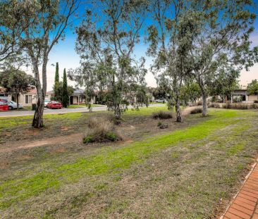 22 Almond Circuit, Munno Para West. - Photo 4