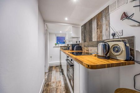 1 bedroom apartment to rent - Photo 5